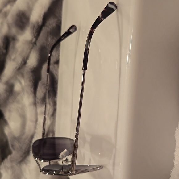 Banana Republic Silver Aviator Sunglasses Brand New In Case - Picture 4 of 15